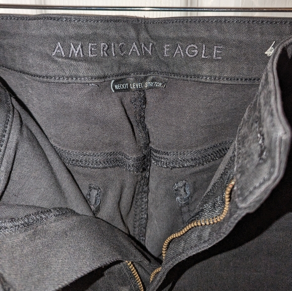 American Eagle High-Waist Jegging - Picture 3 of 6